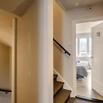 Apartment Short *