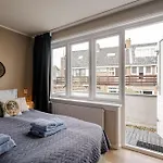 Short Apartment